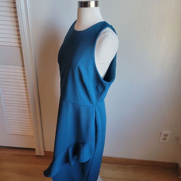 Charles Henry Ruffle Midi Dress - Picture 3 of 5